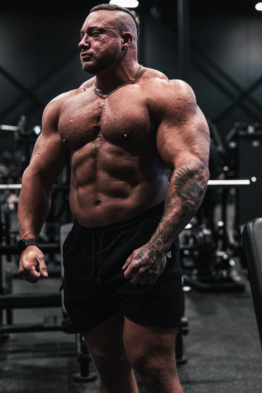 Comfort-Fit Cargo Sweat Shorts - Black